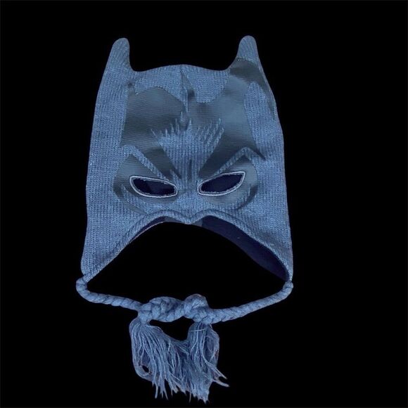 DC Comics Batman Dark Knight Grey/Bleck Knit Superhero Beanie w/Eyeholes Costume - Picture 2 of 8